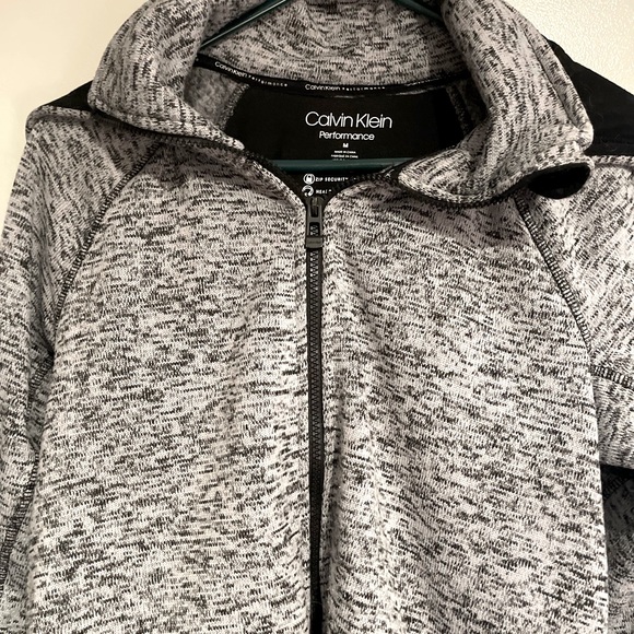 Calvin Klein Gray & Black Performance womens jacket Medium - Picture 3 of 10